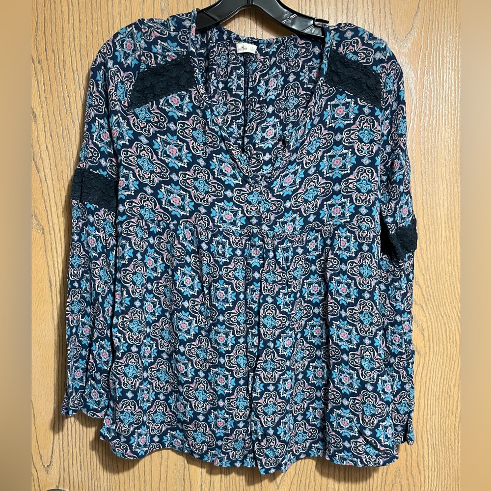 Hollister Blue Floral Blouse with V Neck and Bell Sleeves